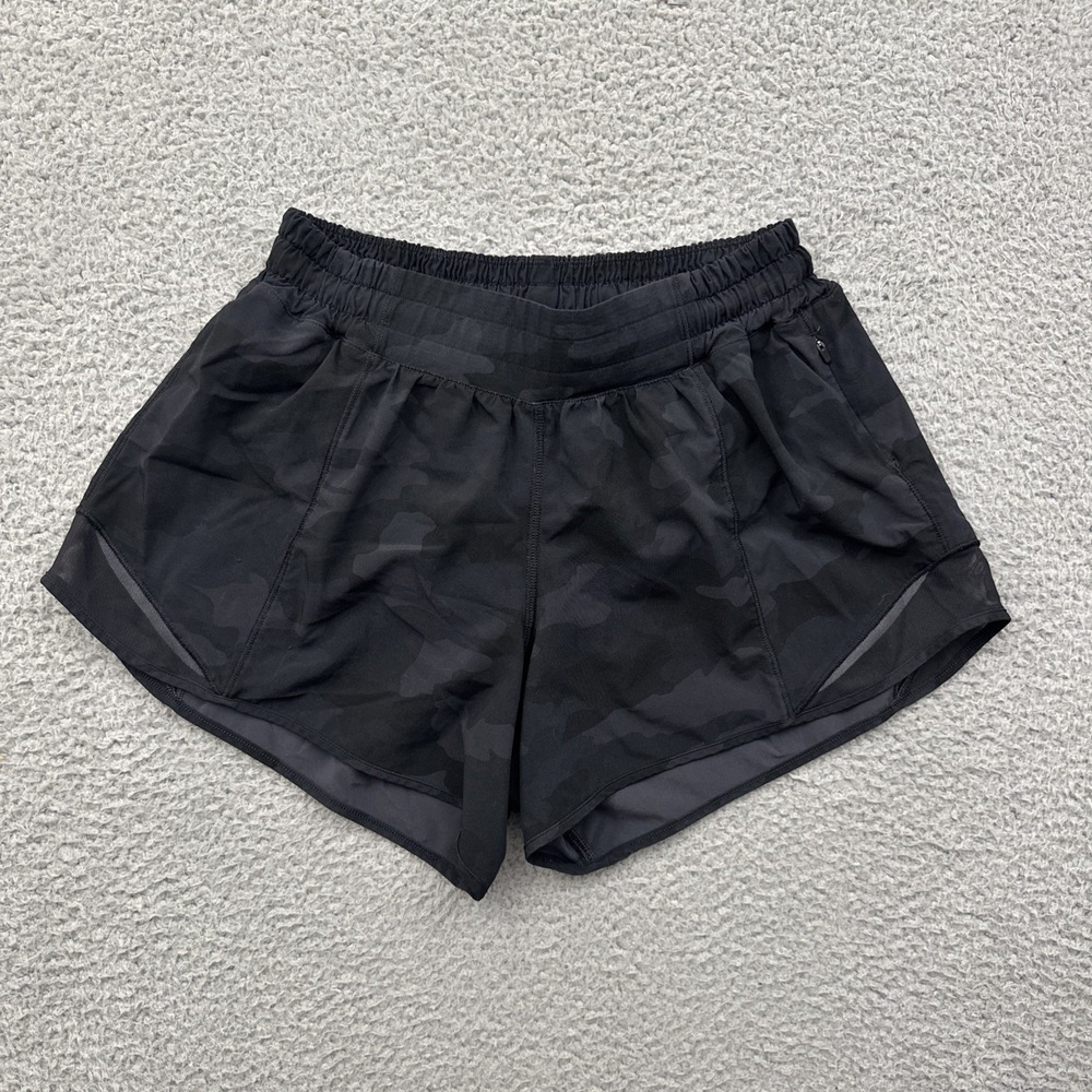 Lululemon Hotty Hot Shorts Low Rise 4" Black Camo Athletic Athleisure Women's 6